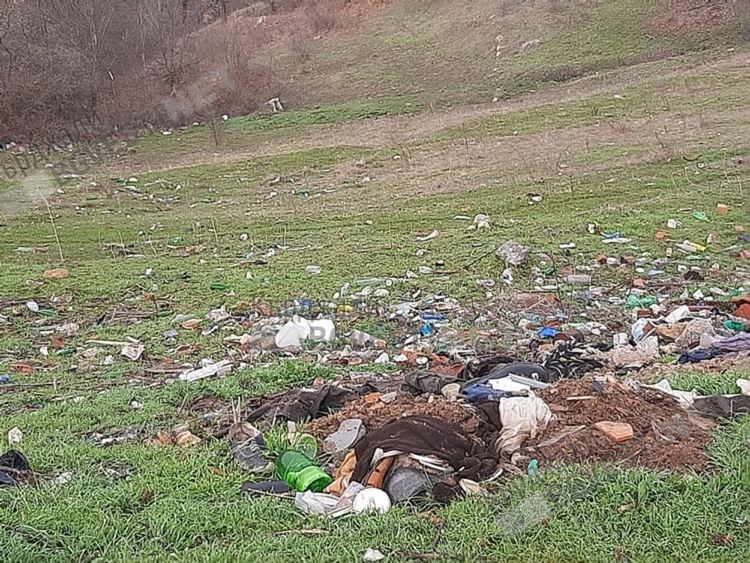 Читател на Кърджали бг вести: Обезобразиха защитена местност при Гняздово!