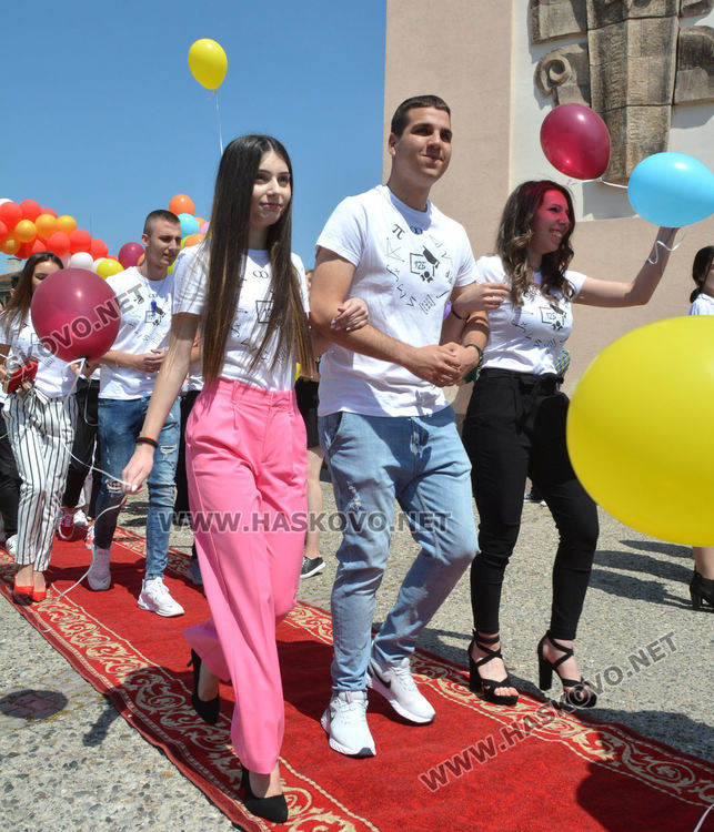 Топ информатикът Стоян Малинин е Ученик на Годината на Природо-математическата гимназия в Хасково