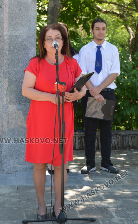 Последният училищен  звънец удари за зрелостниците от Царската гимназия