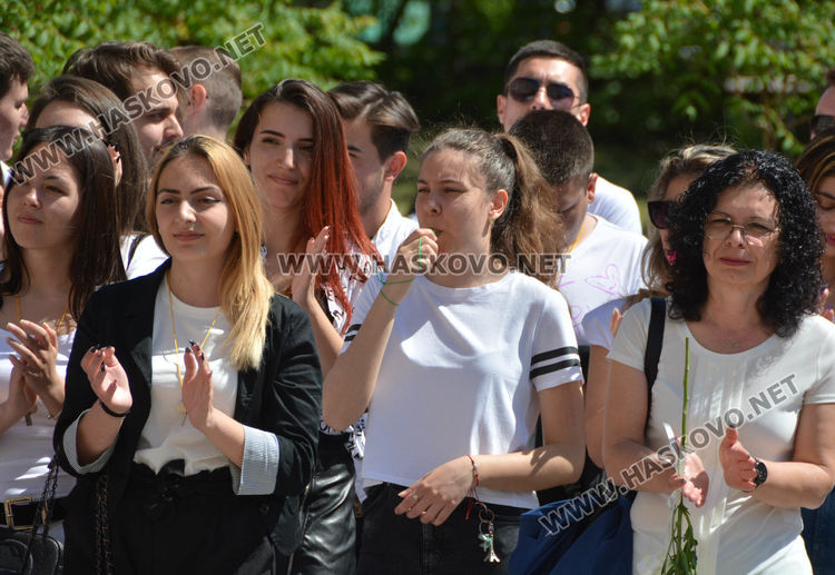 Ния Ванчева със Златаровска премия – ученик на випуска в хасковската Езикова гимназия