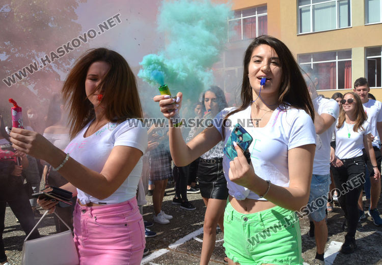 Ния Ванчева със Златаровска премия – ученик на випуска в хасковската Езикова гимназия