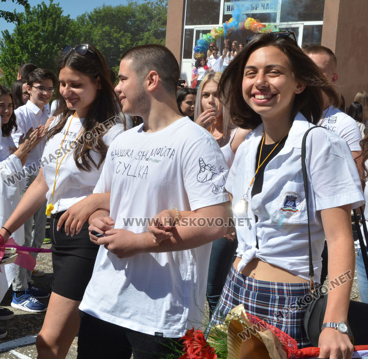 Ния Ванчева със Златаровска премия – ученик на випуска в хасковската Езикова гимназия