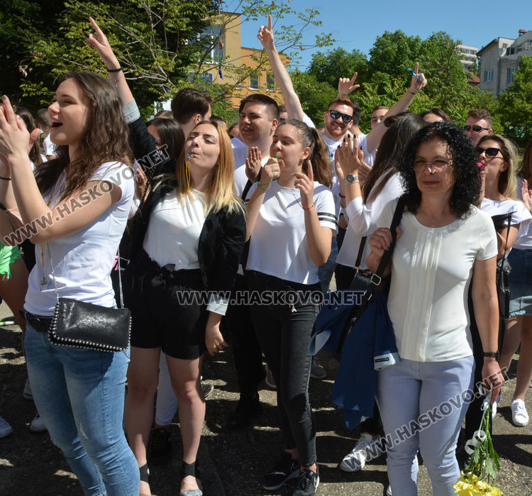 Ния Ванчева със Златаровска премия – ученик на випуска в хасковската Езикова гимназия