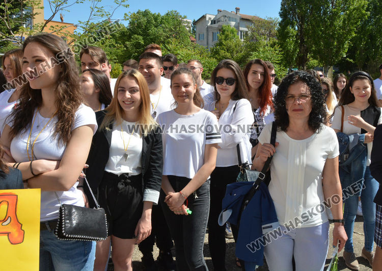 Ния Ванчева със Златаровска премия – ученик на випуска в хасковската Езикова гимназия