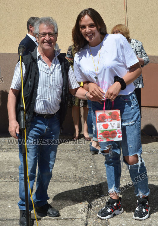 Ния Ванчева със Златаровска премия – ученик на випуска в хасковската Езикова гимназия