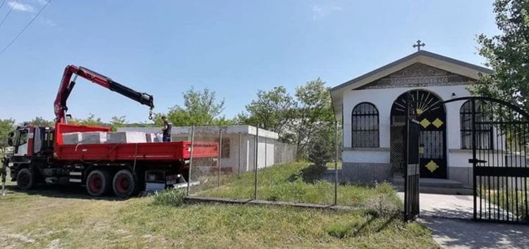 Благочестиви християни дариха материали за ремонта на параклиса „Свети дух“ край Кърджали