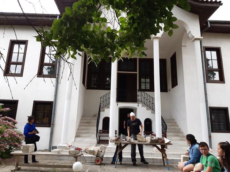 Изложба в камък на Огнян Читаков и работилница по каменоделие в Асеновград (снимки)