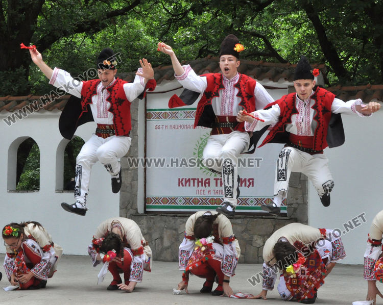 Състави от Хасковско с пъстър концерт във втория ден на „Китна Тракия“
