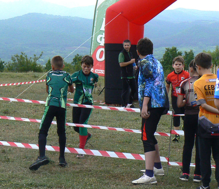 Състезателите на „Компас“ с шампионска титла от Държавното по спортно ориентиране