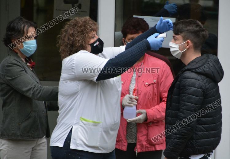 Карантинираните зрелостници присъствено на матурите