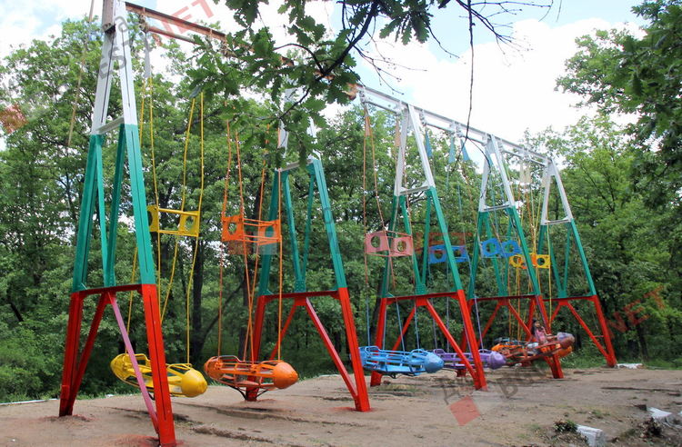 Добрият пример: Доброволци върнаха живота на емблематичните Ракетки в парк "Н.Й.Вапцаров"