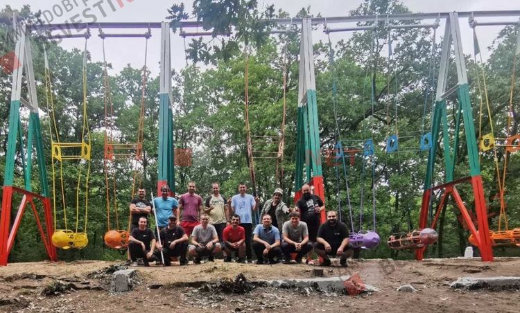 Добрият пример: Доброволци върнаха живота на емблематичните Ракетки в парк "Н.Й.Вапцаров"