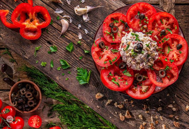 Доматите ни правят по-щастливи от алкохола