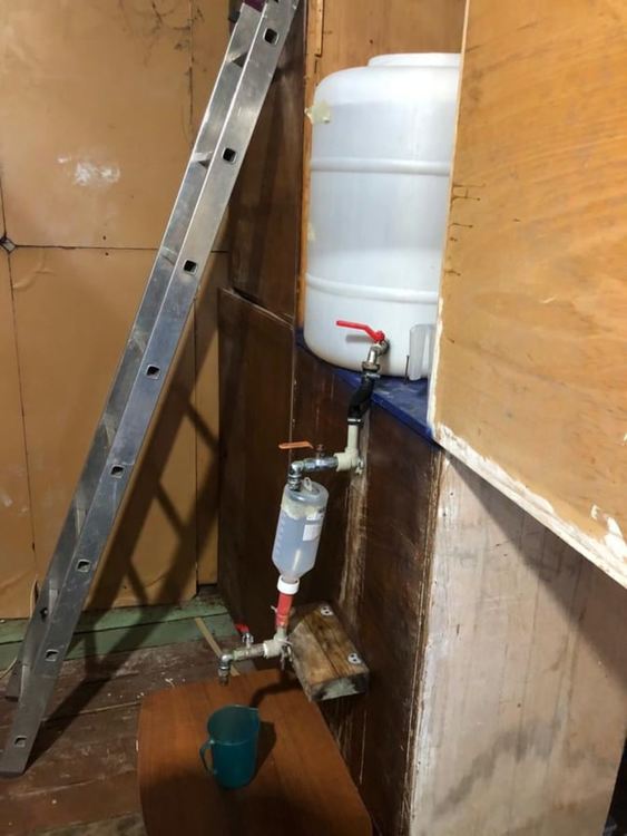 Задържаха хасковлии за производство на препарати за растителна защита 