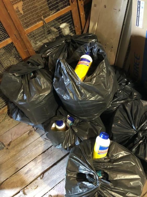 Задържаха хасковлии за производство на препарати за растителна защита 