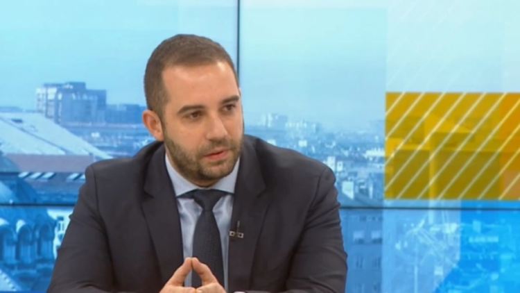 Досега у нас са доставени над 2,5 милиона дози, над 1 милион са поставени