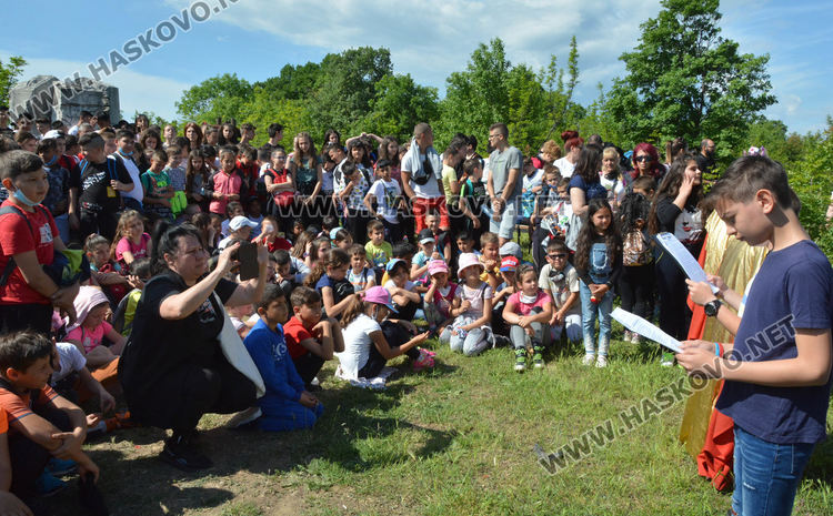 „Шандор Петьофи“ с възстановка и поход по екопътека „Цар Иван Асен II“, засадиха и дръвчета