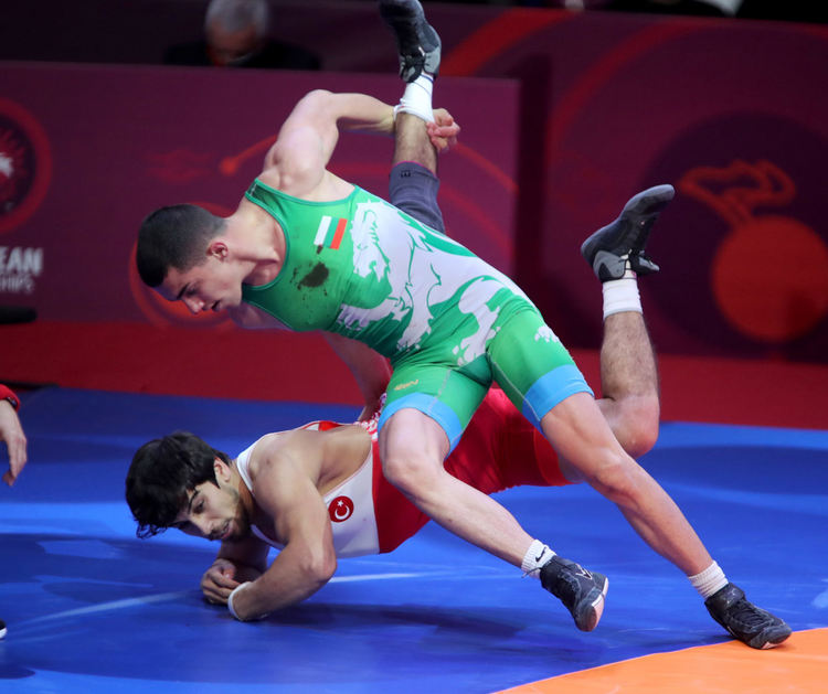  Рухан Расим отново доказа класата си , грабна медал на Европейското по борба