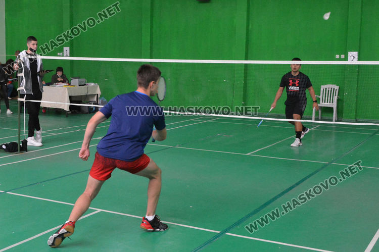 74 състезатели се включиха в Държавния шампионат по бадминтон в Хасково