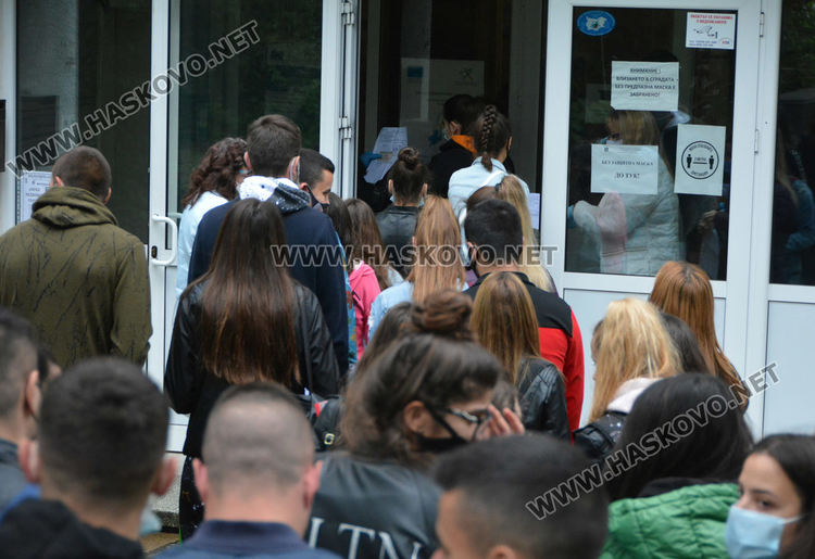 Английският е най-желан за втората матура от зрелостниците в Хасковско