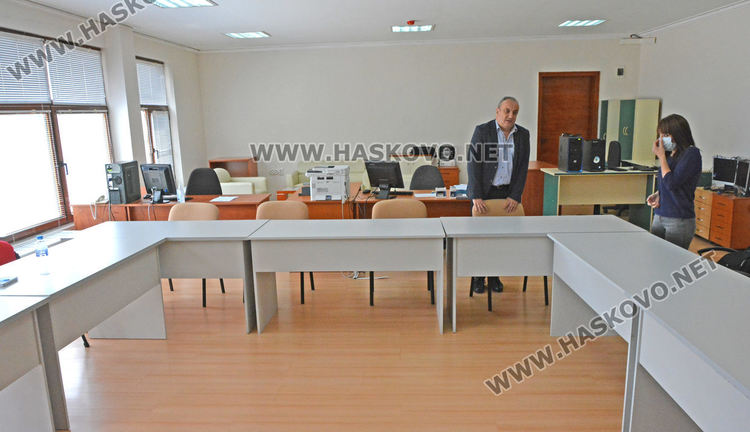 Според  председателя на РИК -Хасково изцяло машинното гласуване ограничава правата на избирателите