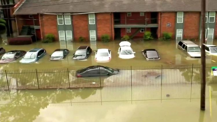 Американски градове останаха под вода след обилни валежи