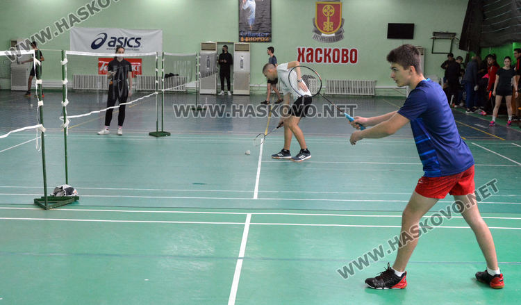 74 състезатели се включиха в Държавния шампионат по бадминтон в Хасково