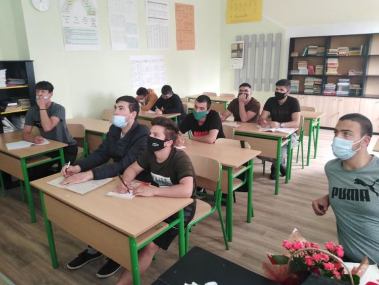 Електрониката със занятия по правопис в навечерието на 24 май