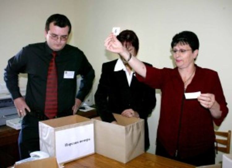 Величка Георгиева в РИК