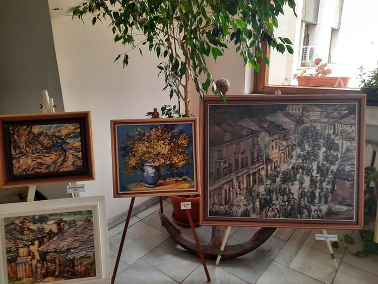 Откриха изложба с творби на Вълчо Камбуров