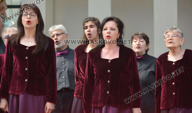 Отличиха най-добрите учители и ученици през годината на празничния 24 май