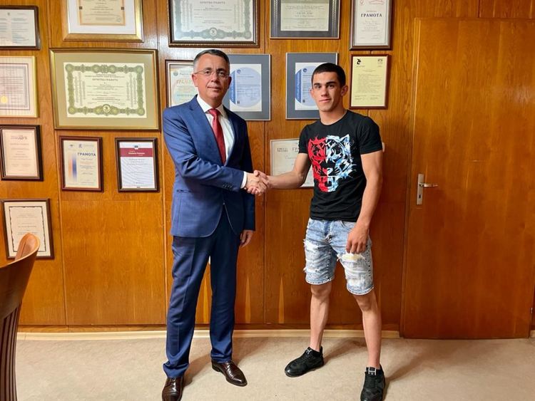 Кметът на Кърджали поздрави борците от Стремци за големите им успехи