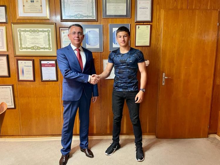 Кметът на Кърджали поздрави борците от Стремци за големите им успехи