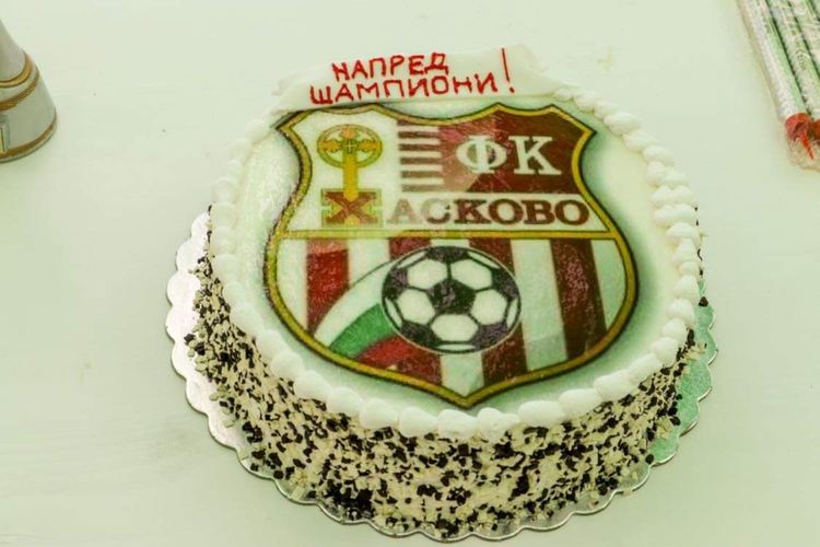 13 победи и шампионска титла за младите футболисти на ФК “Хасково”