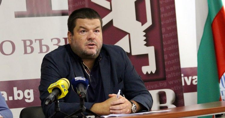 Зам.-председателят на АБВ Владимир Маринов повежда червената листа в Хасковско
