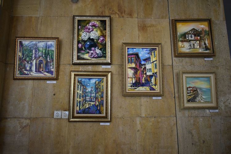 16 души взеха участие в изложба на асеновградските художници и приятели (снимки)