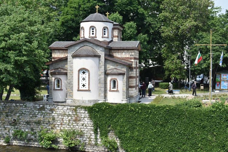 Старозагорският митрополит Киприан освети най-новия параклис в Асеновград (снимки)