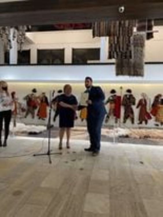 Отличия за ученици от Райковската гимназия връчи началникът на РУО