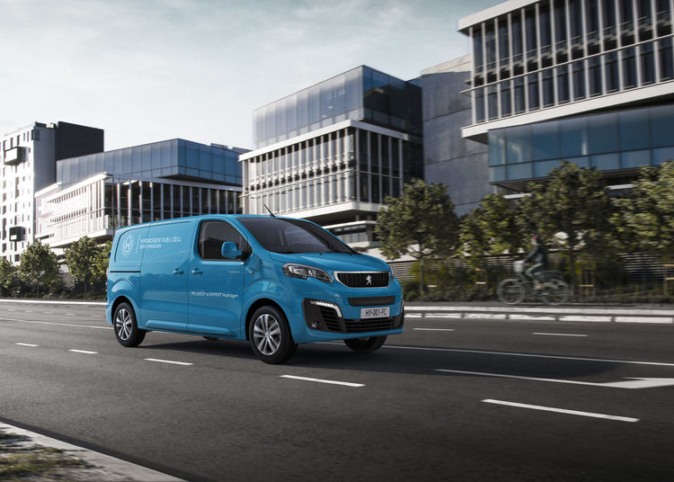 PEUGEOT представи сериен електрически ван на водород