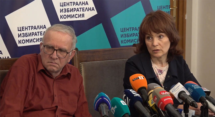 ЦИК заличи регистрацията на една партия за изборите. Експеримент с машинно гласуване 
