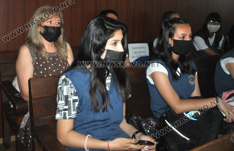 Нова паралелка „Съдебна администрация“ в Гимназията по туризъм в Хасково