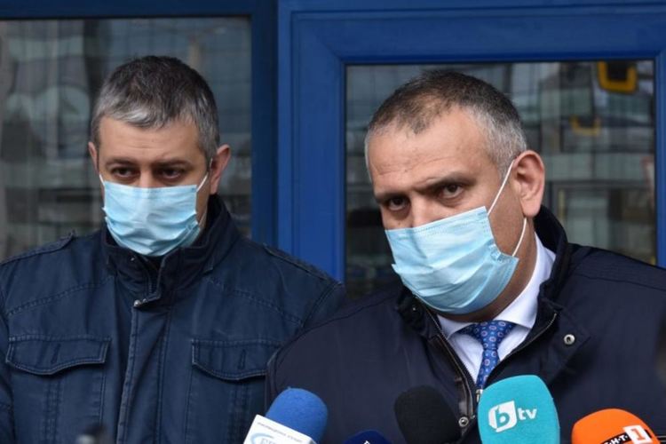 Смениха и ръководството на АПИ