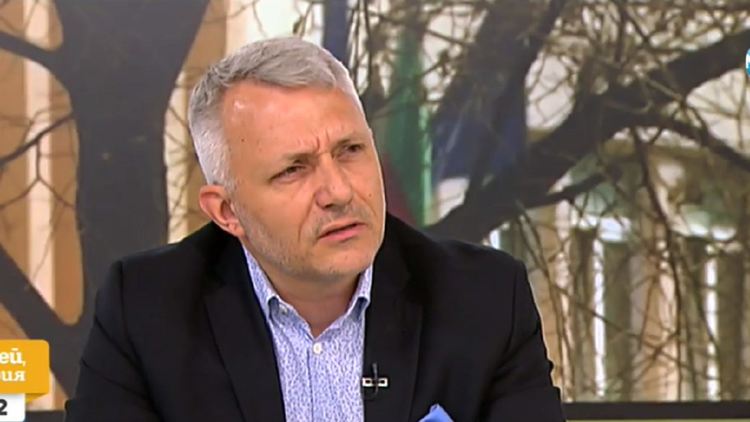 Подслушвани са 82-ма политици и протестиращи, обяви Хаджигенов