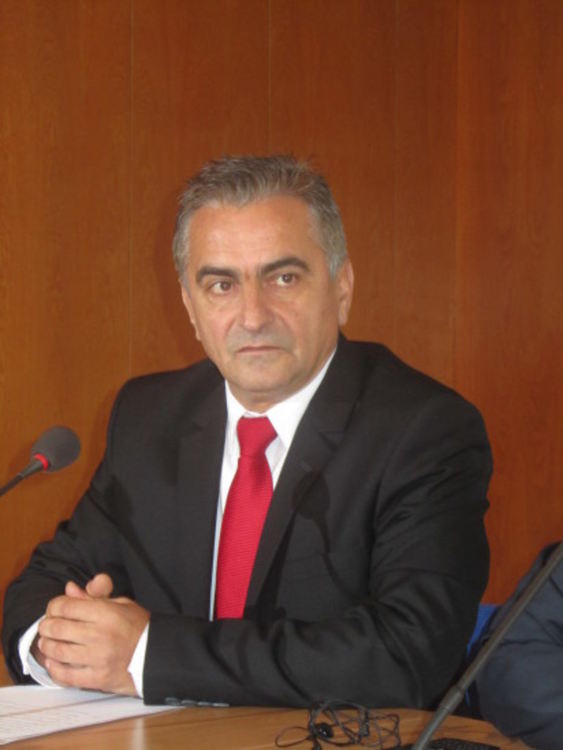 Очаквано! Освободиха зам.областните управители Петров и Гърбелов