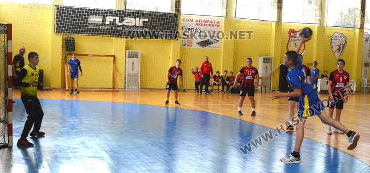 Юношите на „Асти 91“ със загуба на старта на Държавния финал от „Локомотив“