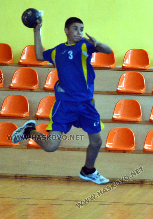 Юношите на „Асти 91“ със загуба на старта на Държавния финал от „Локомотив“