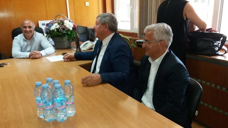 Очаквано! Освободиха зам.областните управители Петров и Гърбелов