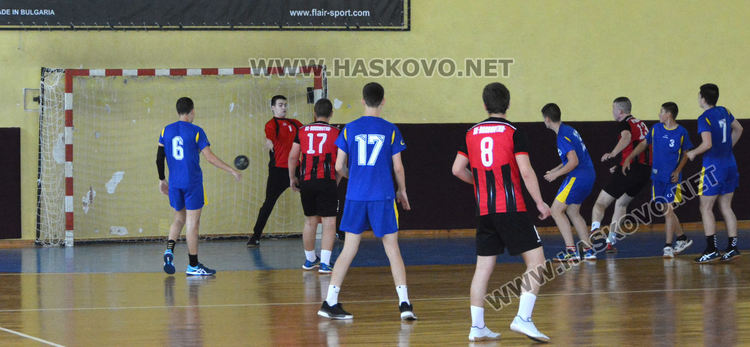 Юношите на „Асти 91“ със загуба на старта на Държавния финал от „Локомотив“