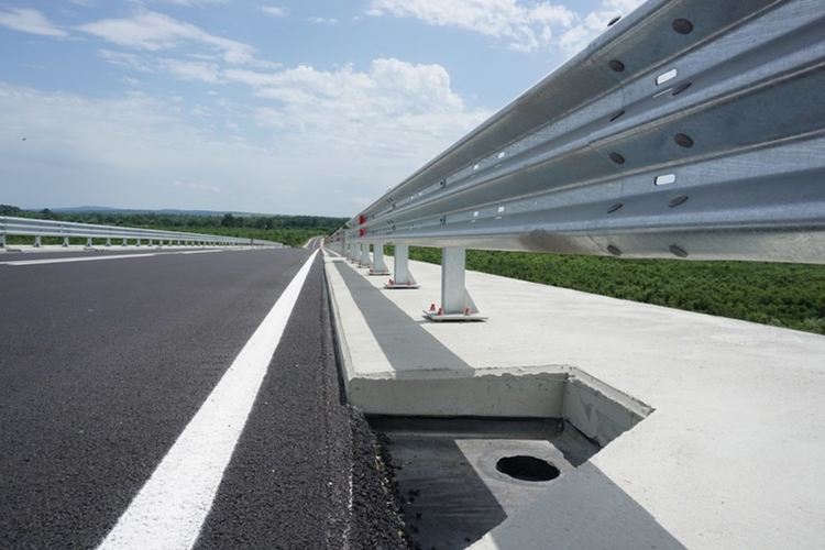 Минко Ангелов: Спряха ремонти по пътища в Хасковско 