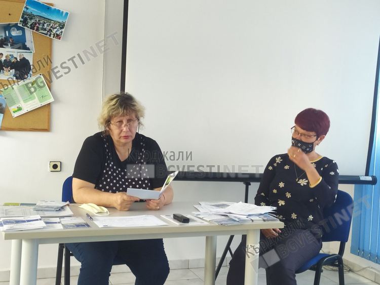 Областният информационен център с наръчник „Европа и ние” за новия програмен период и възможности за кандидатстване